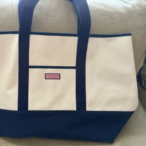Vineyard Vines Captain’s Large/ X-Large Canvas Tote Navy/Cream